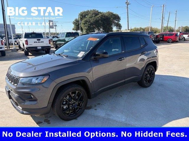 Used 2024 Jeep Compass Latitude w/ Altitude Special Edition AWD/4WD image 1