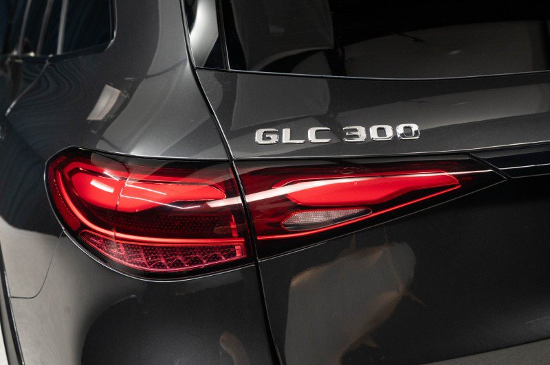 Certified 2026 Mercedes-Benz GLC 300 4MATIC image 9