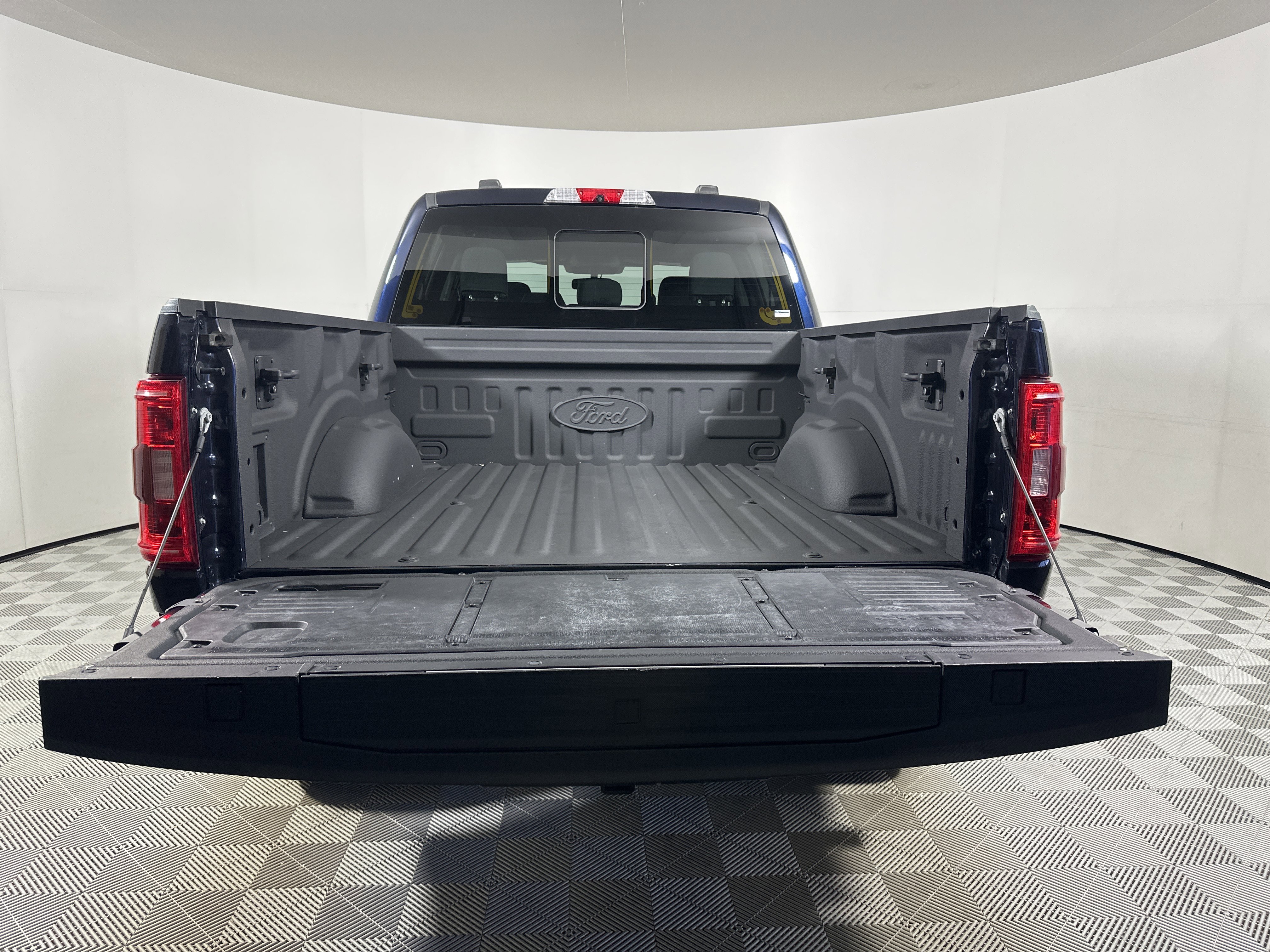 Certified 2022 Ford F150 XLT w/ Equipment Group 302A High image 24