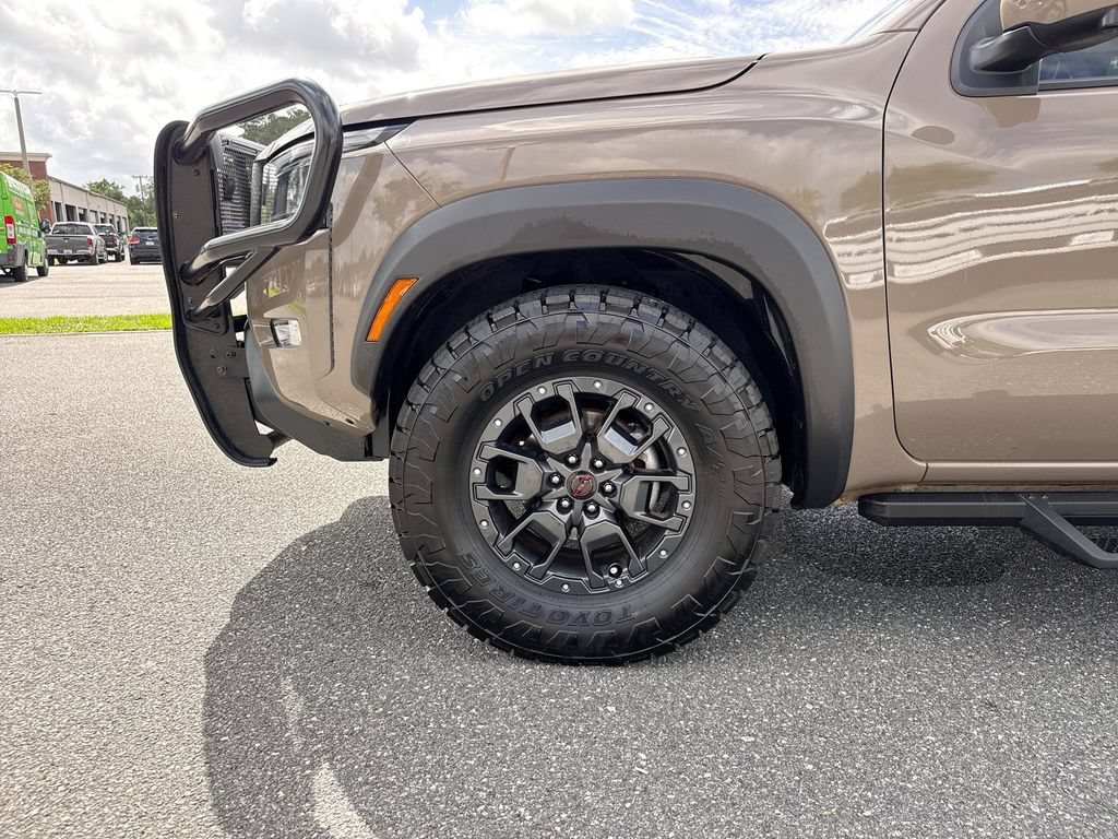 Used 2023 Nissan Frontier PRO-4X w/ Pro-4X Premium Package AWD/4WD image 13