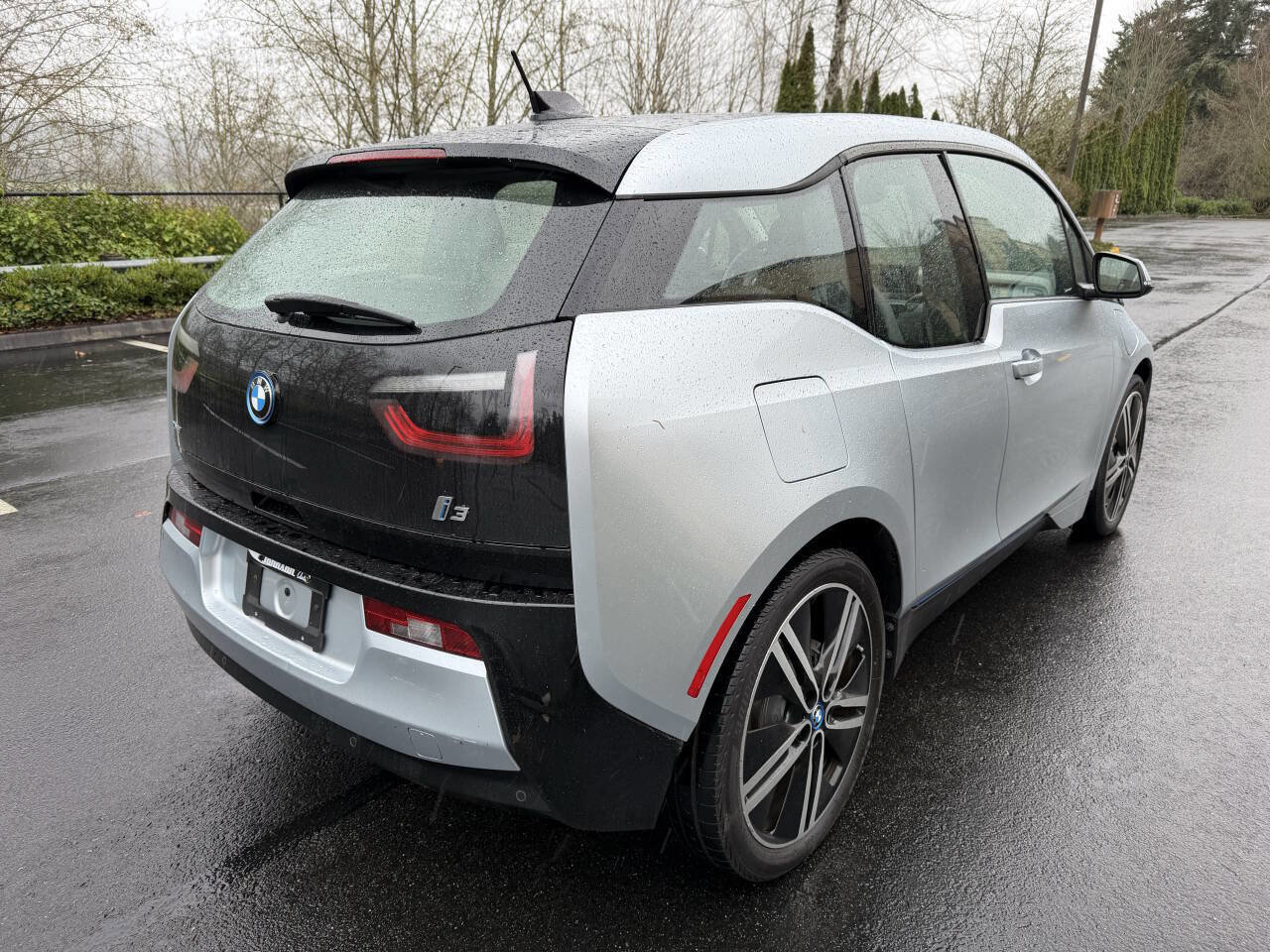Used 2014 BMW i3 w/ Range Extender image 6