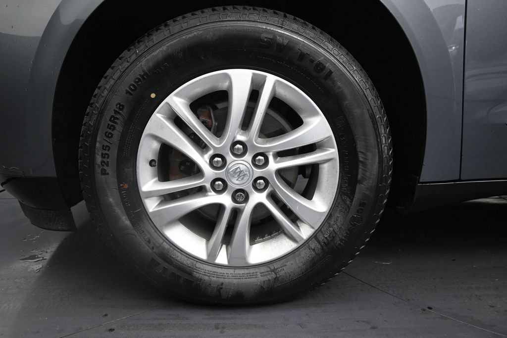 Used 2020 Buick Enclave Essence w/ Sound and Sites Package FWD image 9