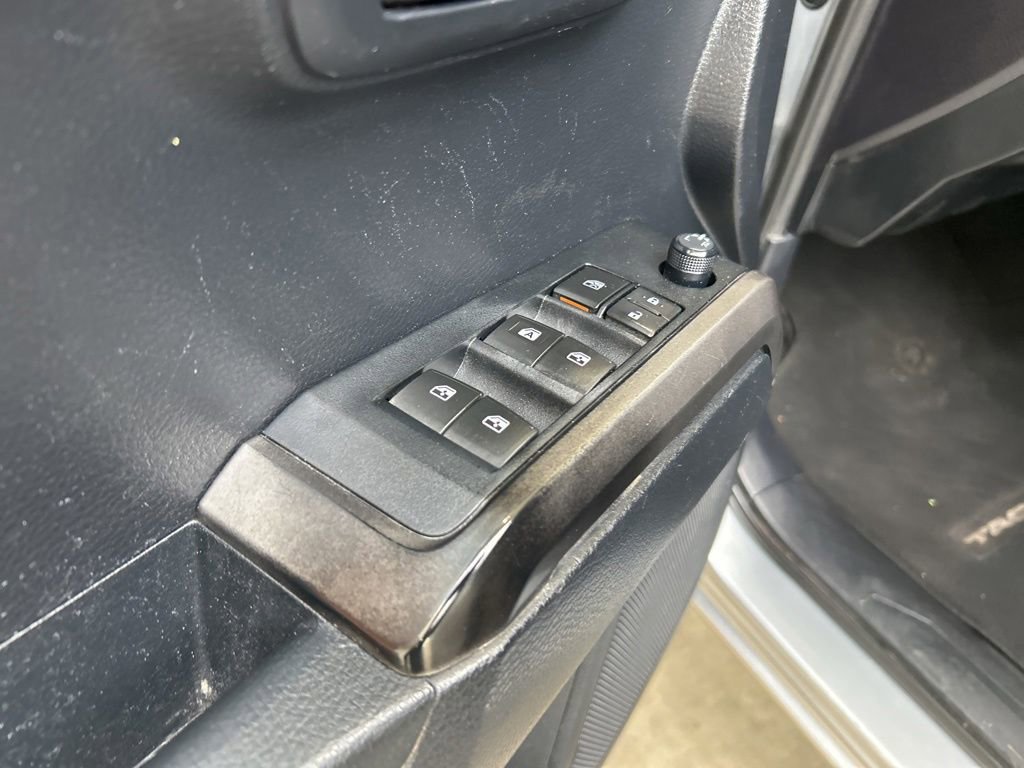 Used 2019 Toyota Tacoma SR5 RWD image 32