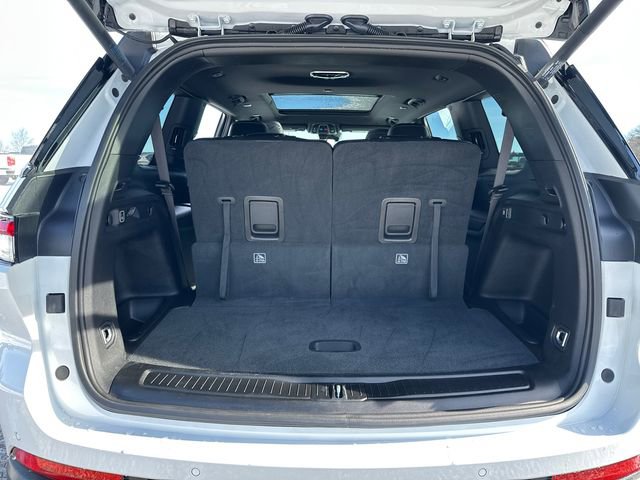 Used 2025 Jeep Grand Cherokee L Limited w/ Black Appearance Package image 16