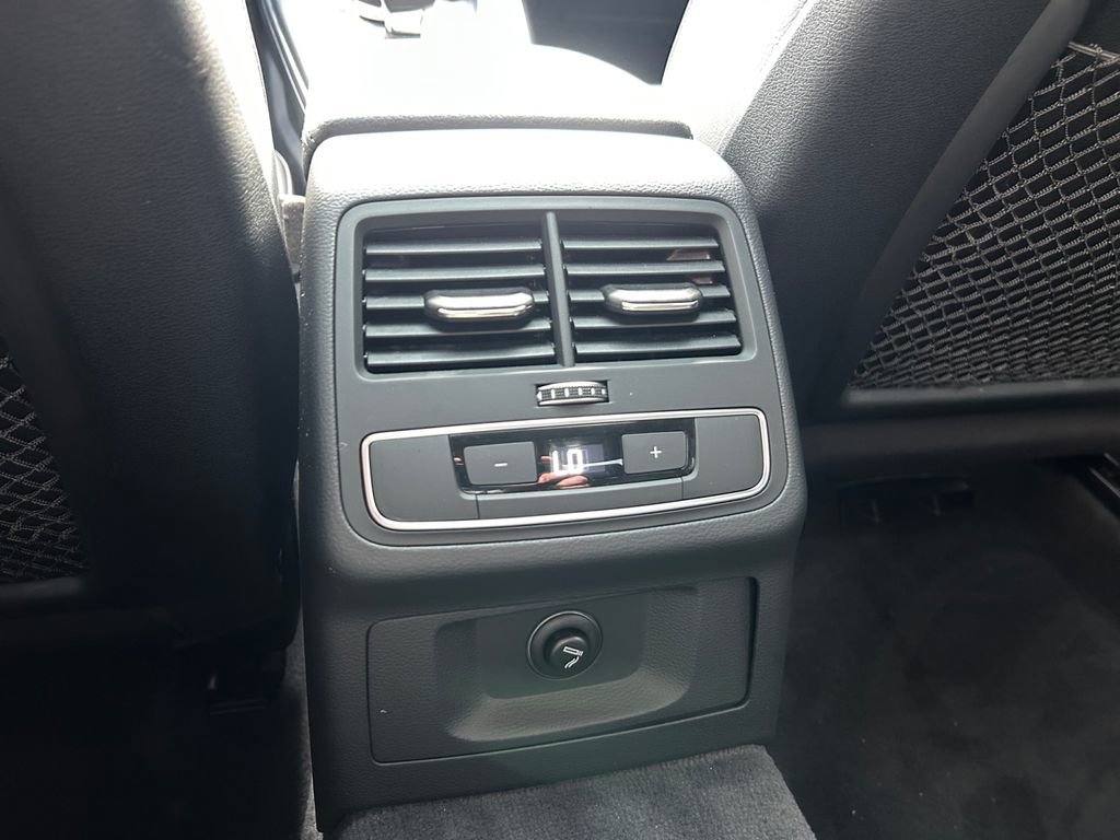 Used 2018 Audi A4 Sedan image 36