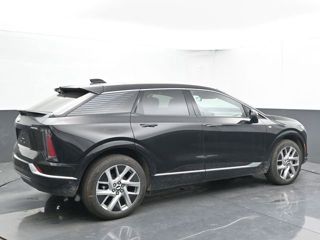 New 2025 Cadillac Optiq Luxury 1 w/ LPO, Floor Liner Package image 10