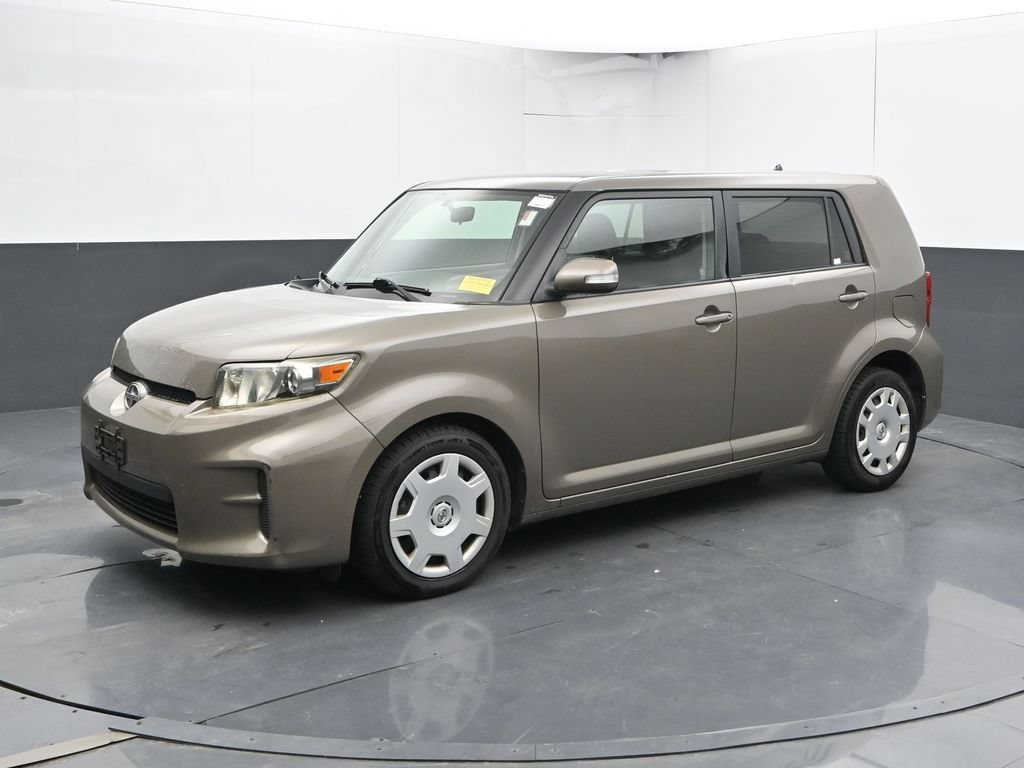 Used 2011 Scion xB FWD image 6