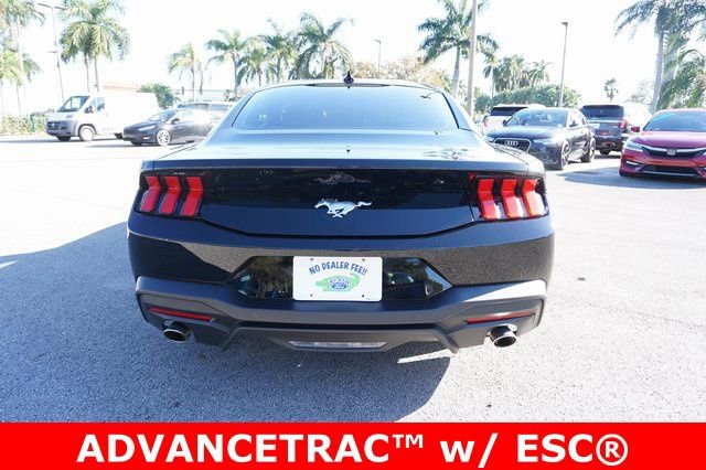 Used 2025 Ford Mustang Coupe image 27