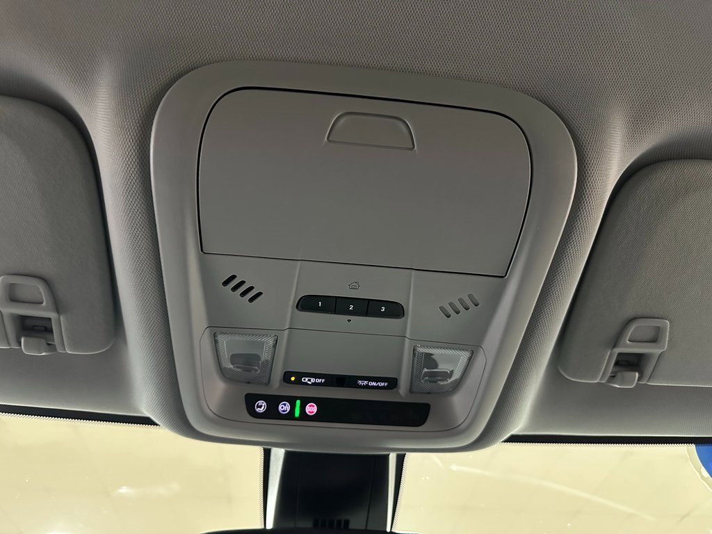 Used 2021 Chevrolet Blazer LT image 31