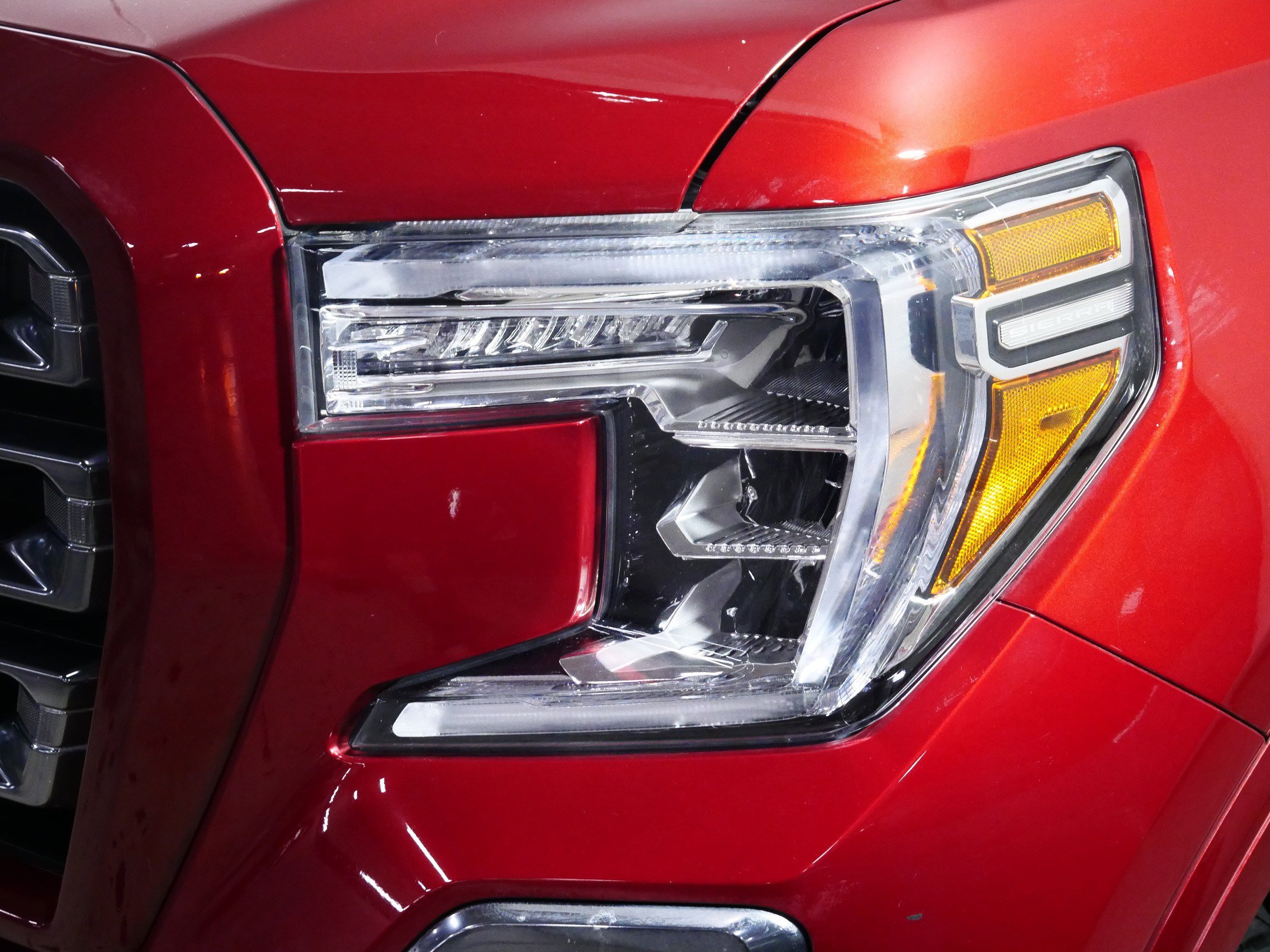 Certified 2020 GMC Sierra 1500 AT4 w/ Off-Road Performance Package AWD/4WD image 16