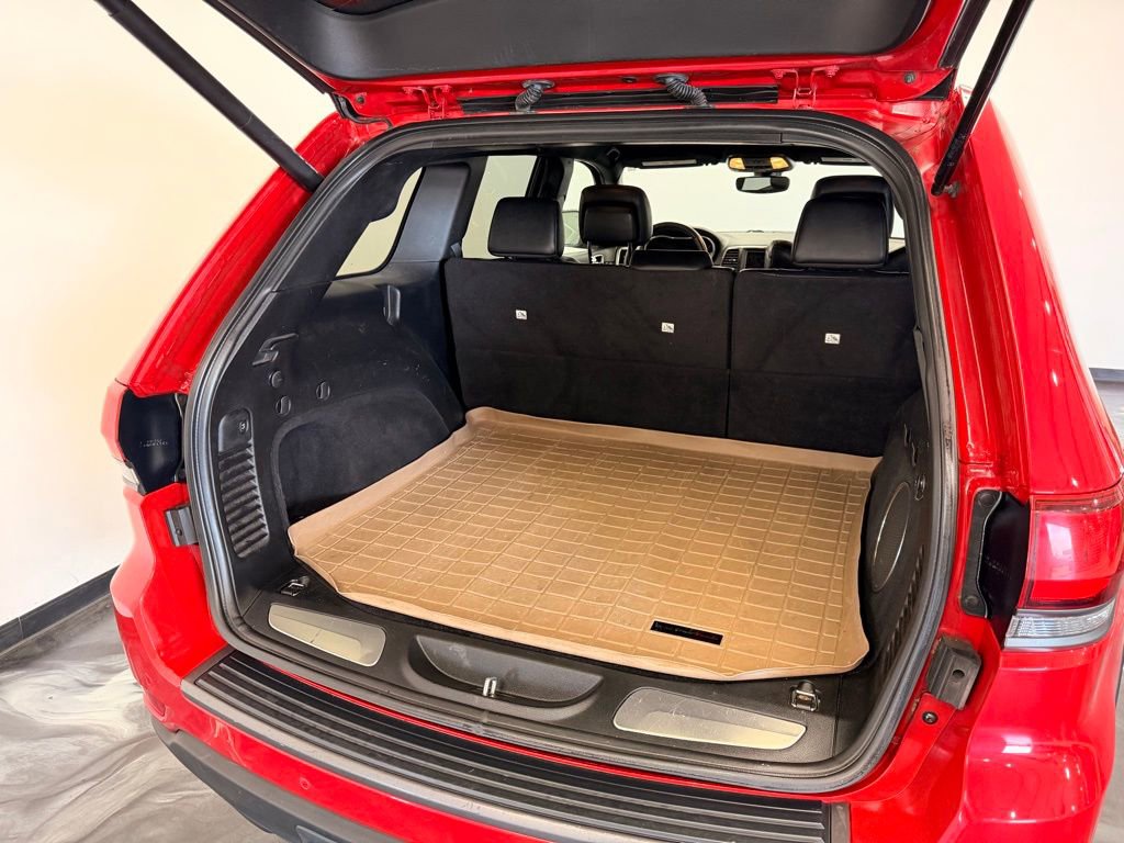 Used 2018 Jeep Grand Cherokee Trailhawk AWD/4WD image 8