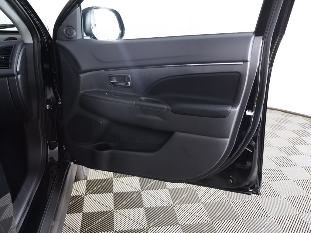 New 2027 Mitsubishi Outlander Sport LE AWD/4WD image 20