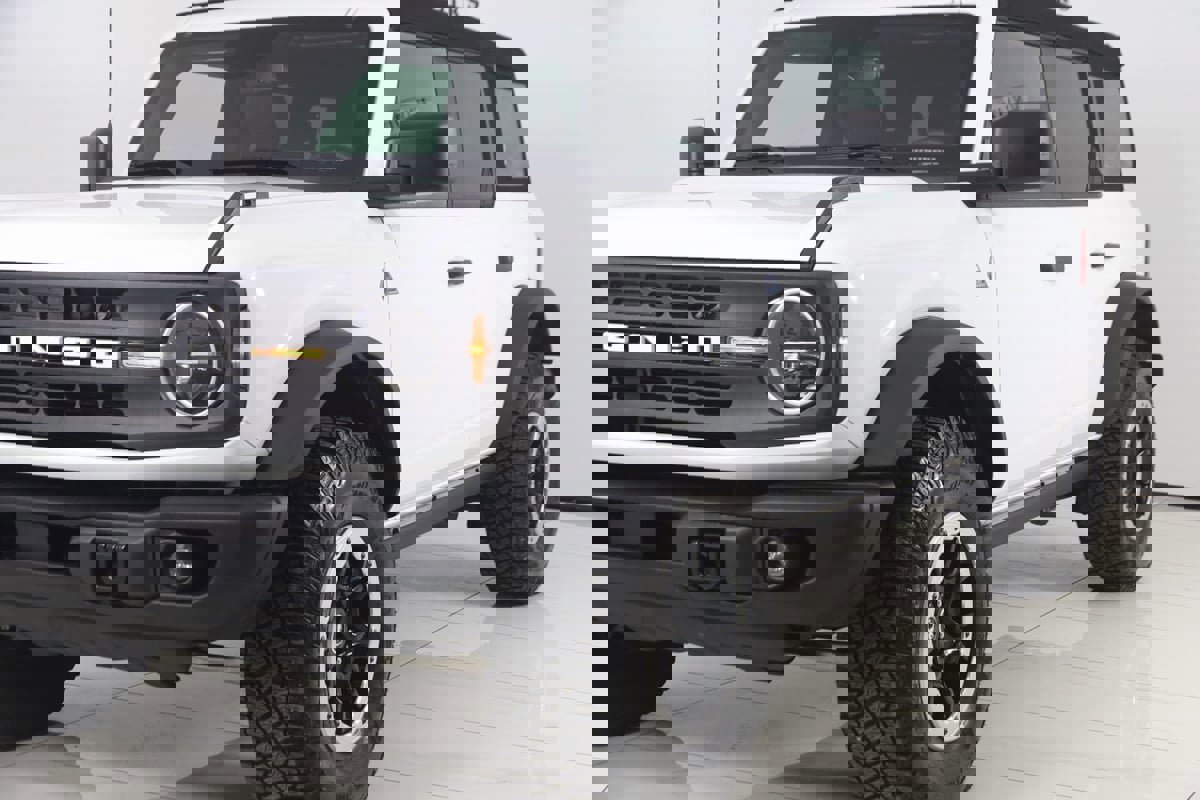 Used 2024 Ford Bronco Black Diamond w/ Sasquatch Package image 57