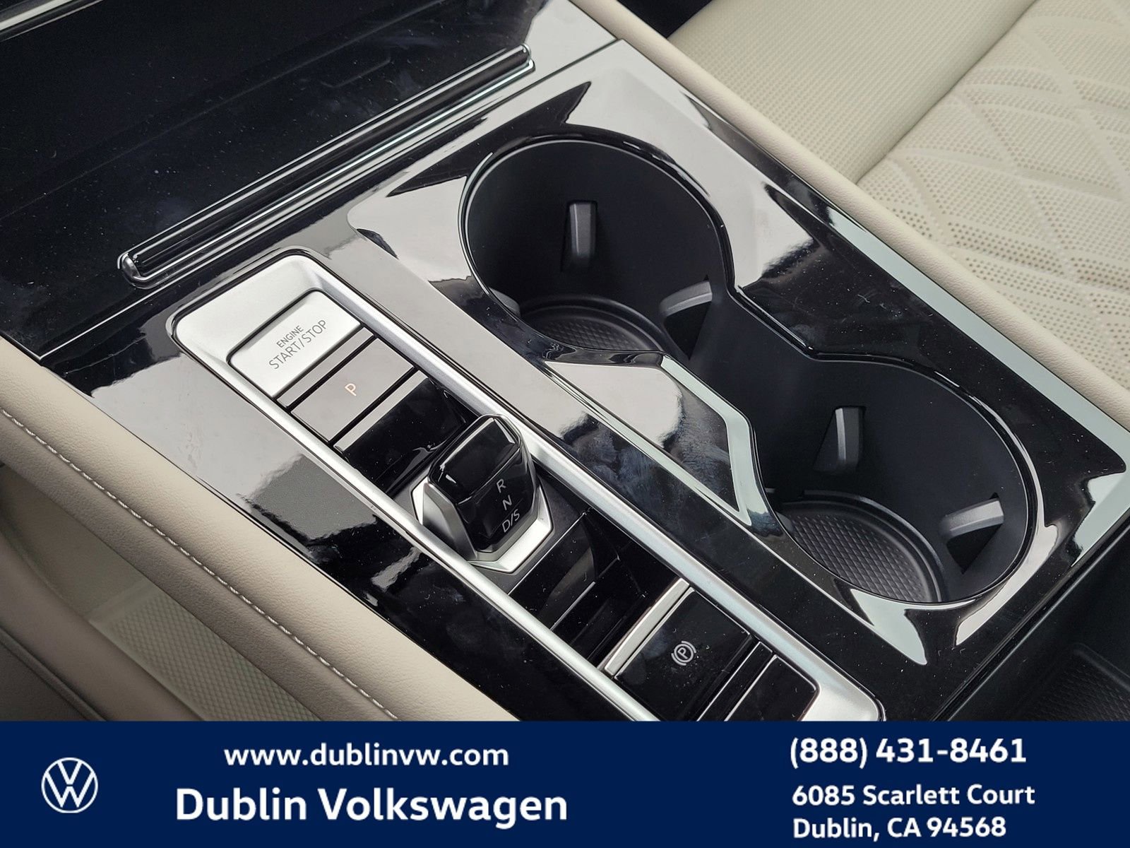New 2026 Volkswagen Atlas SEL Premium R-Line image 16