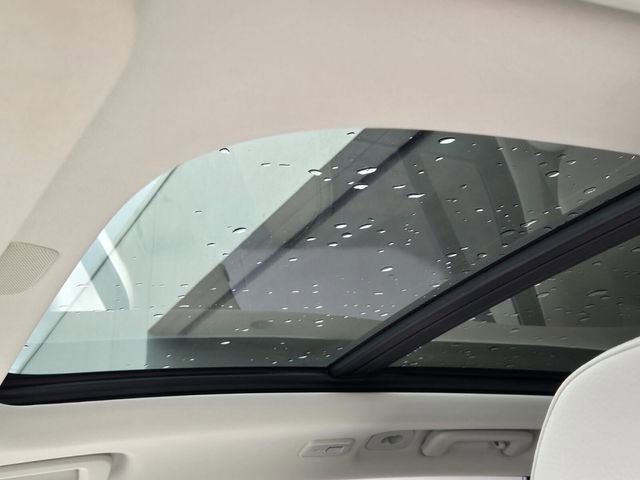 Certified 2024 Volvo XC90 T8 Plus image 25