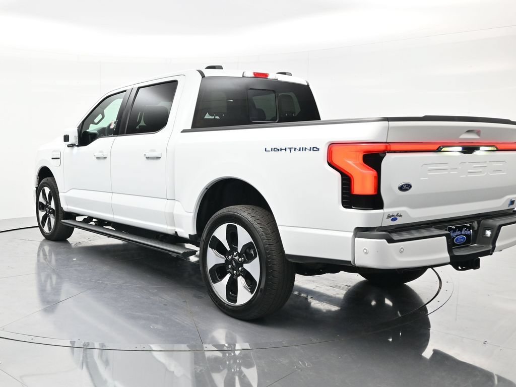 Used 2023 Ford F150 Lightning Platinum AWD/4WD image 7