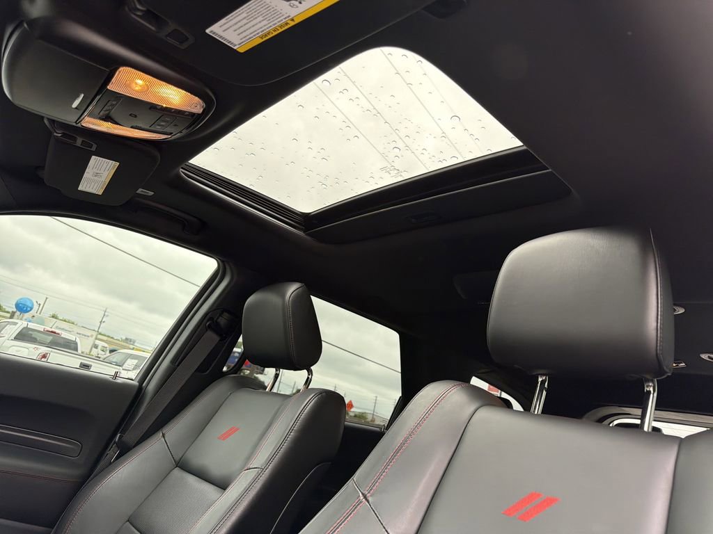 Used 2025 Dodge Durango R/T AWD/4WD image 14
