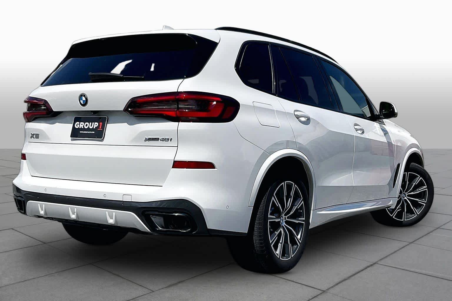 Used 2020 BMW X5 xDrive40i w/ M Sport Package AWD/4WD image 12