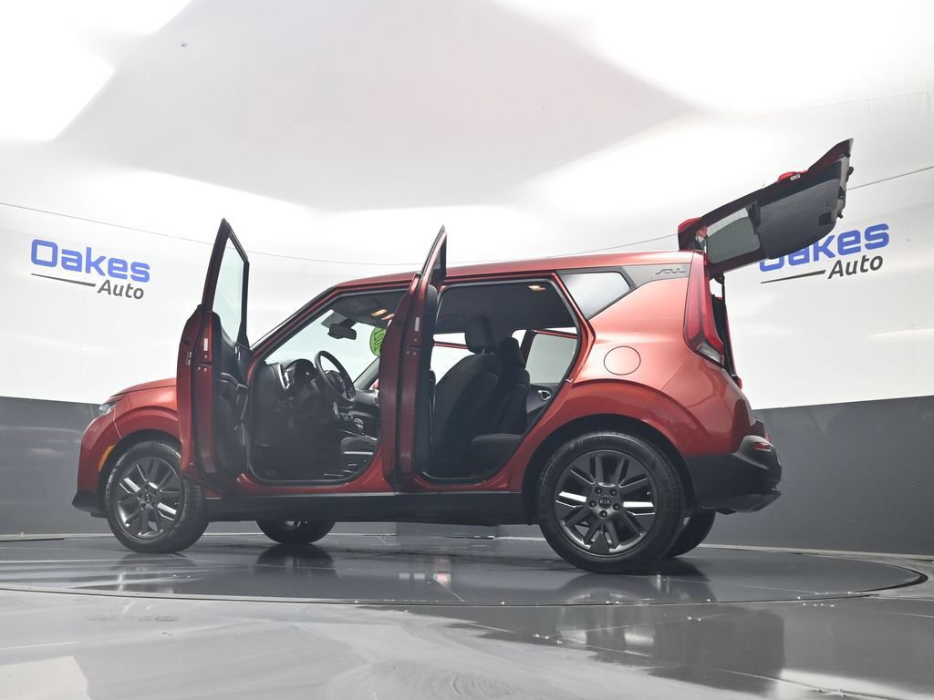 Certified 2021 Kia Soul S FWD image 57