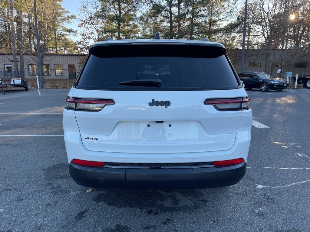 New 2025 Jeep Grand Cherokee L Altitude image 5