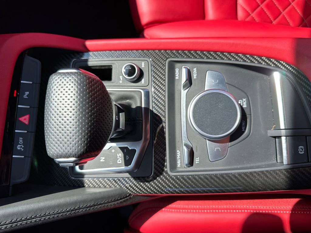 Certified 2022 Audi R8 V10 performance AWD/4WD image 21