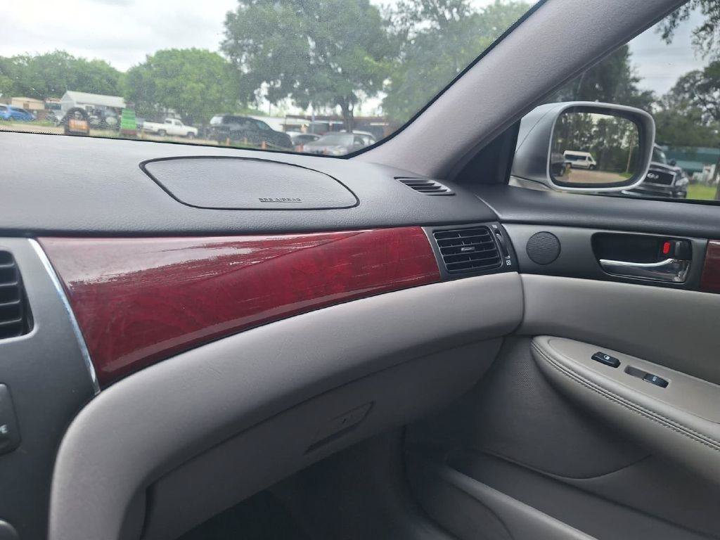 Used 2003 Lexus ES 330 FWD image 21