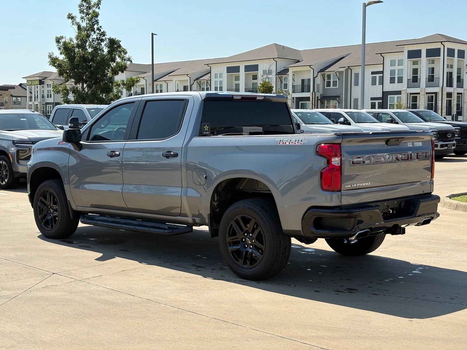 Used 2021 Chevrolet Silverado 1500 LT Trail Boss AWD/4WD image 5