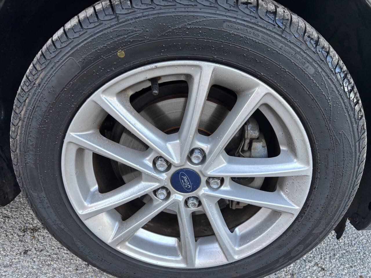 Used 2015 Ford Focus SE image 35