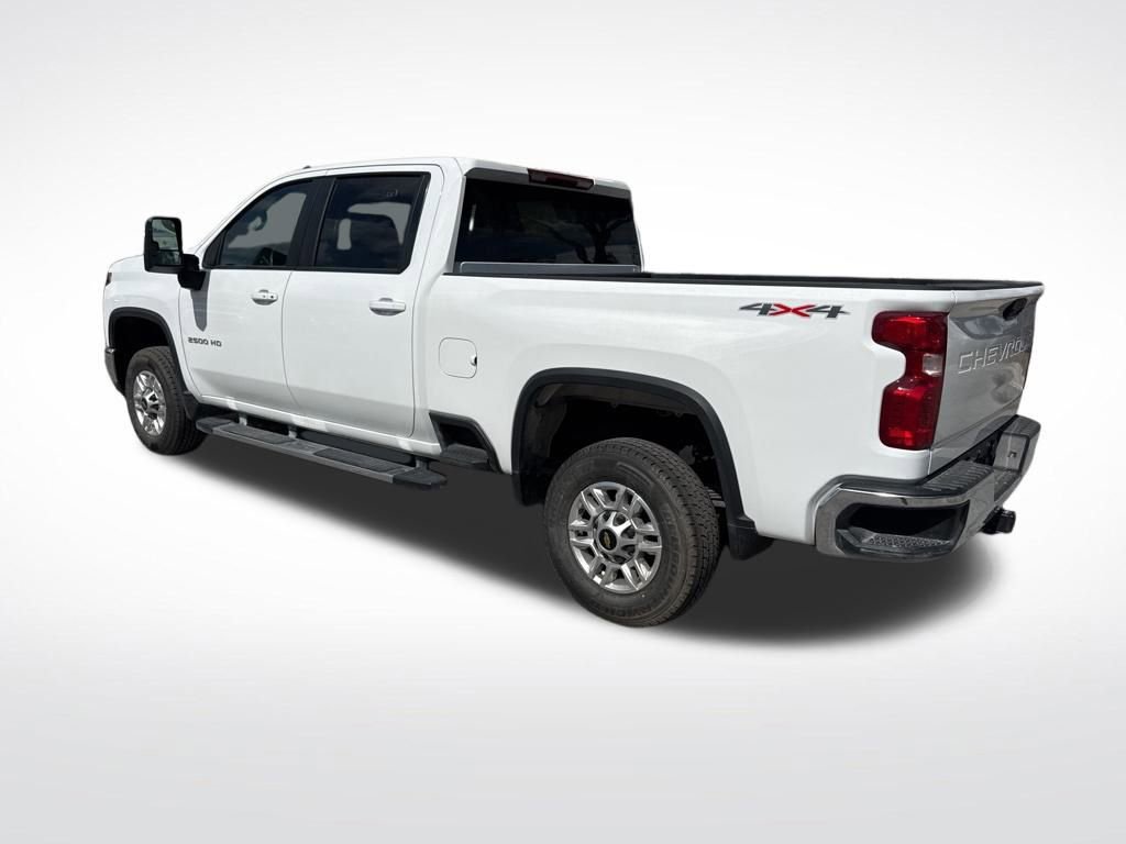 Used 2025 Chevrolet Silverado 2500 LT w/ Convenience Package image 3