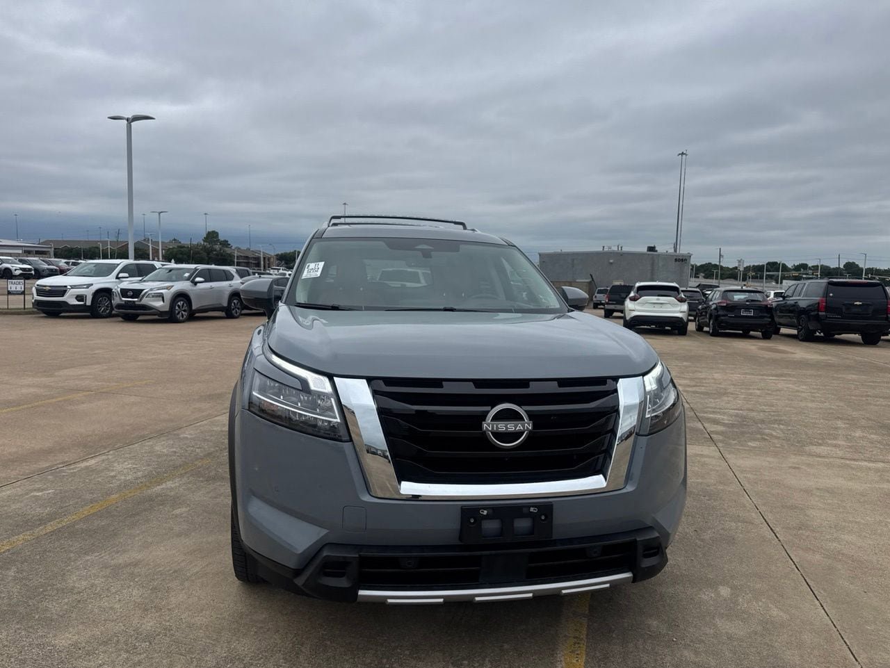 Certified 2024 Nissan Pathfinder Platinum FWD image 3