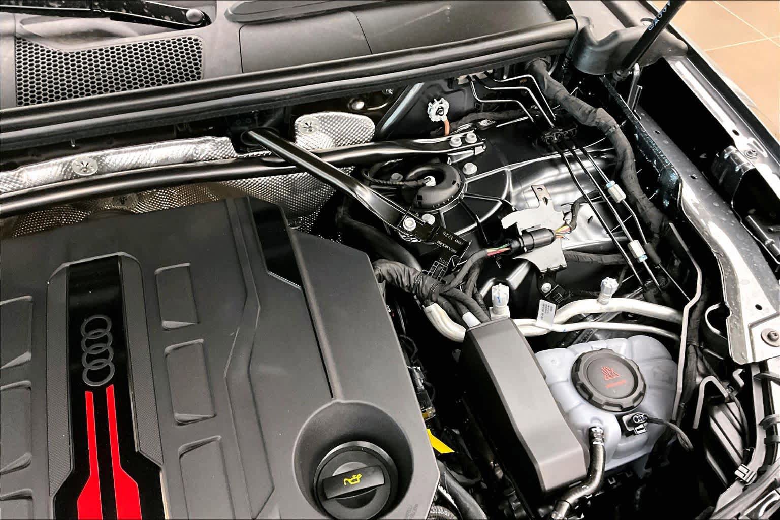 New 2026 Audi SQ5 Premium Plus AWD/4WD image 17