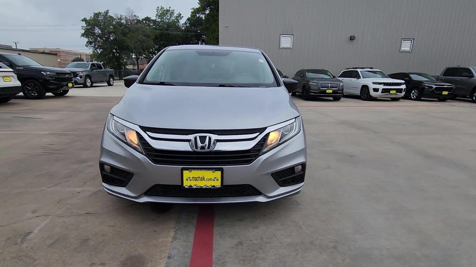 Used 2018 Honda Odyssey LX image 3