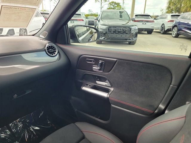Used 2025 Mercedes-Benz GLA 35 AMG 4MATIC image 18