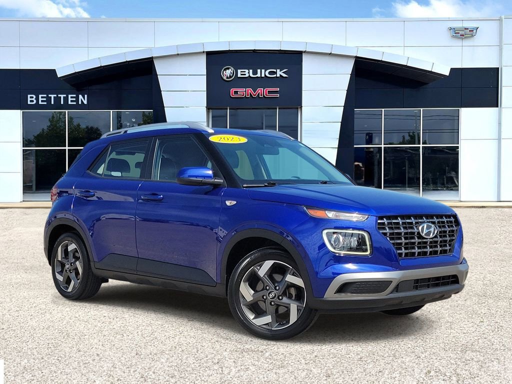 Used 2023 Hyundai Venue Limited FWD image 1