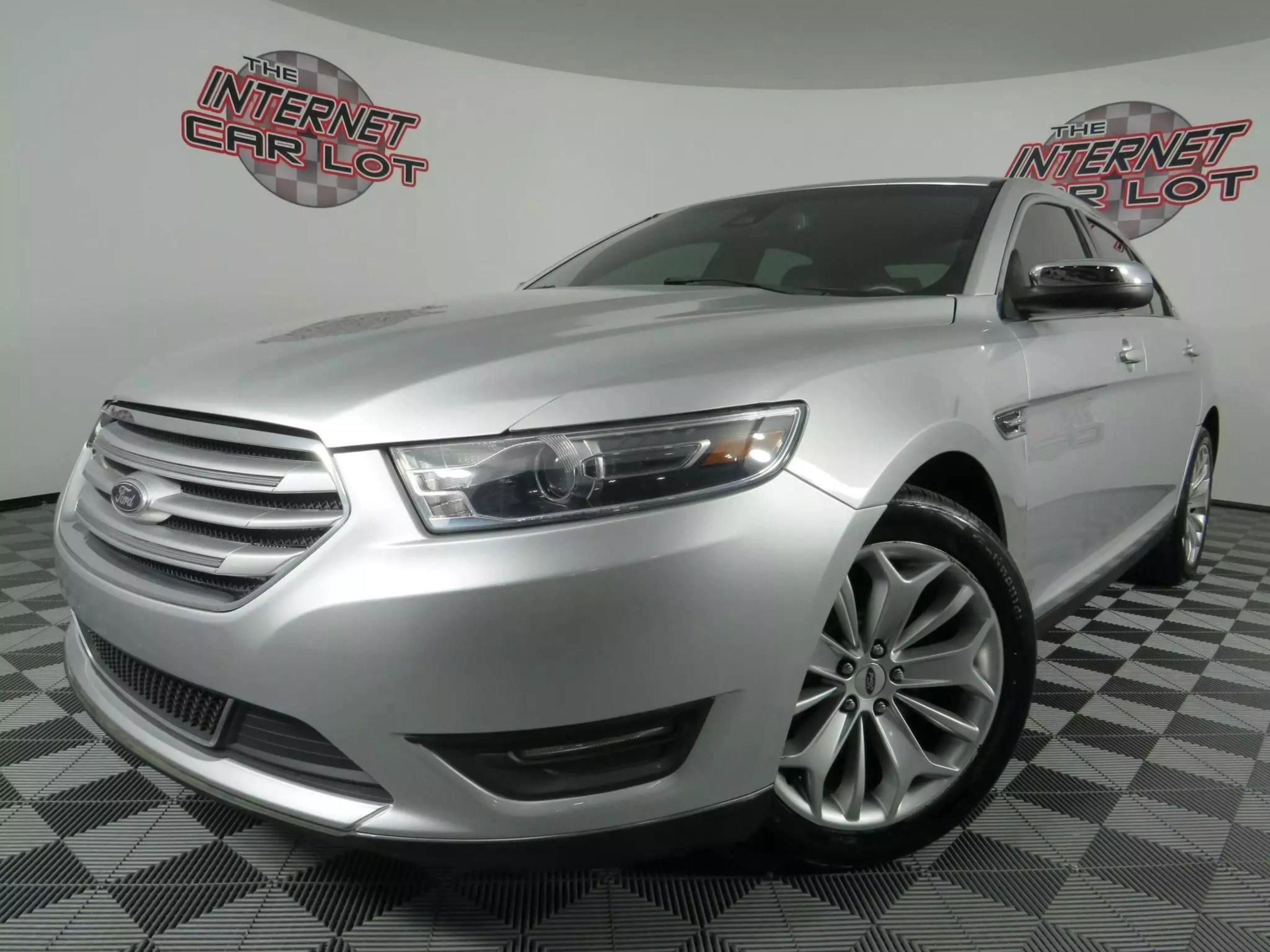 Used 2018 Ford Taurus Limited