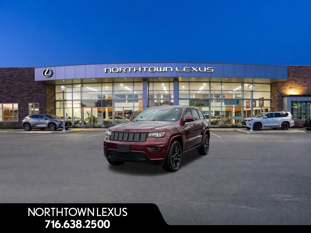 Used 2018 Jeep Grand Cherokee Altitude AWD/4WD image 1