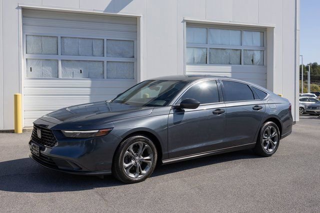 Used 2024 Honda Accord EX image 4