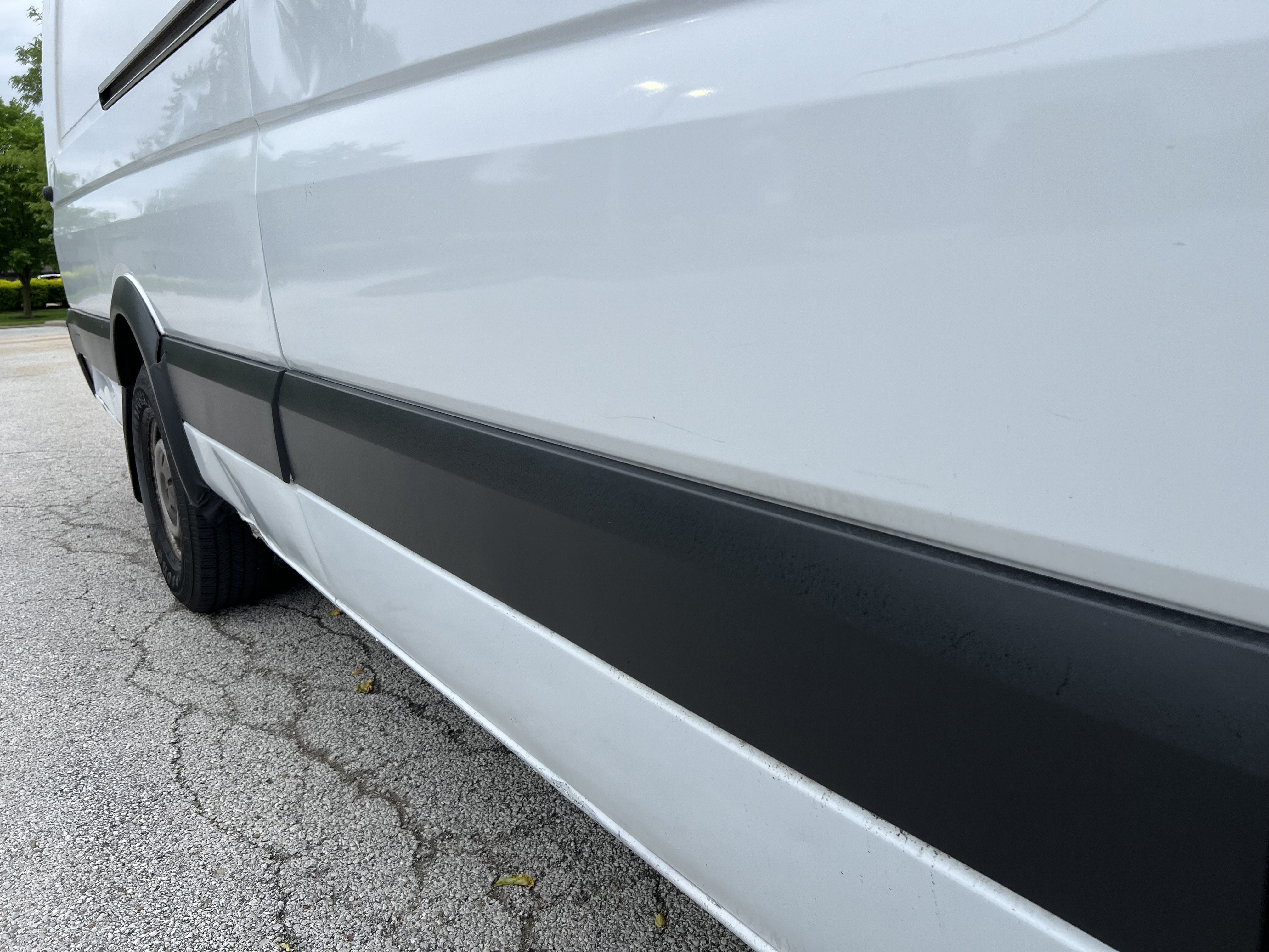Used 2013 Mercedes-Benz Sprinter 2500 image 38