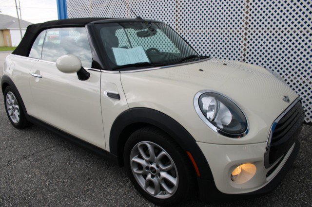 Used 2018 MINI Cooper Convertible FWD image 2