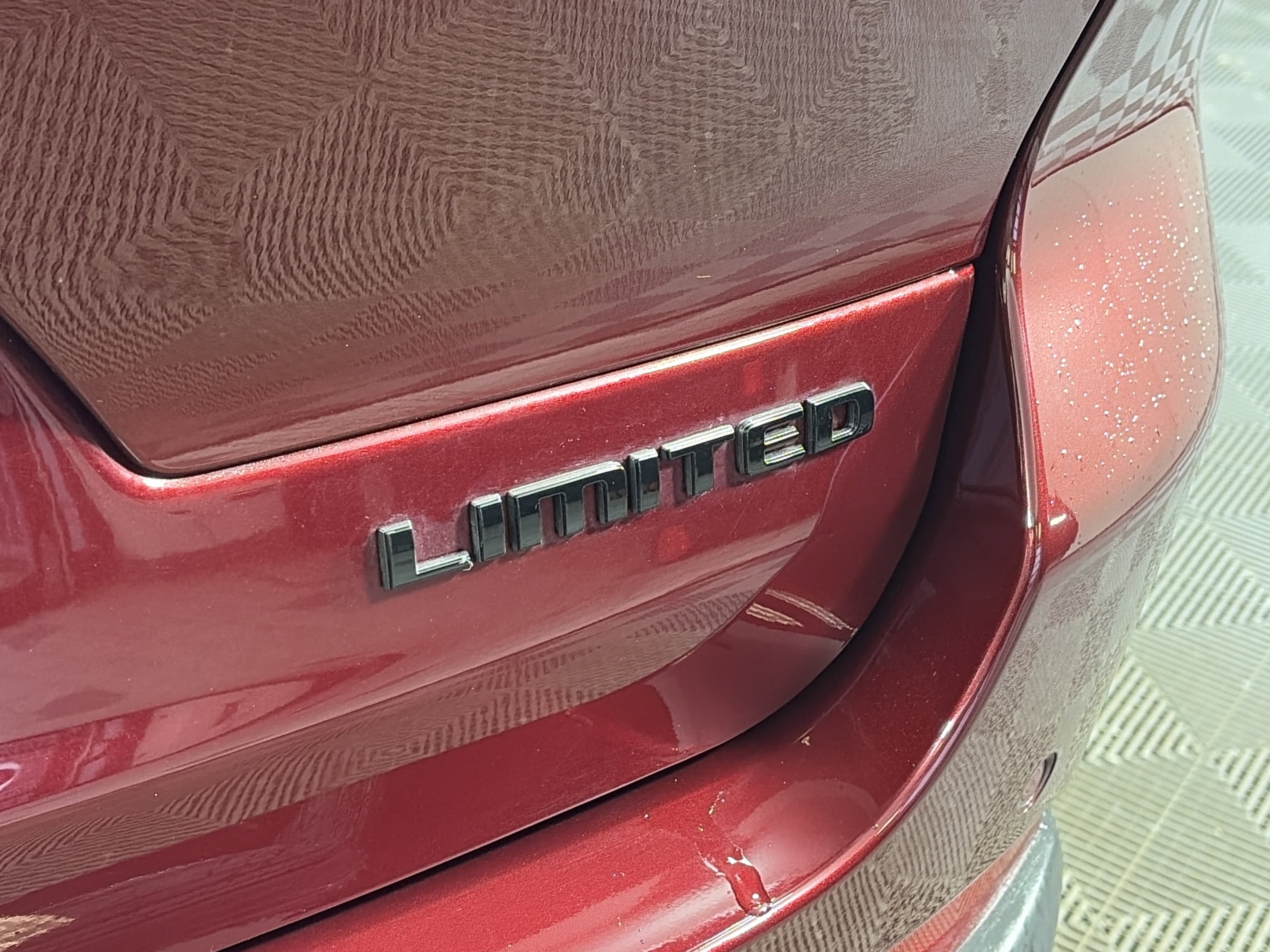 Used 2025 Jeep Grand Cherokee L Limited w/ Black Appearance Package image 18