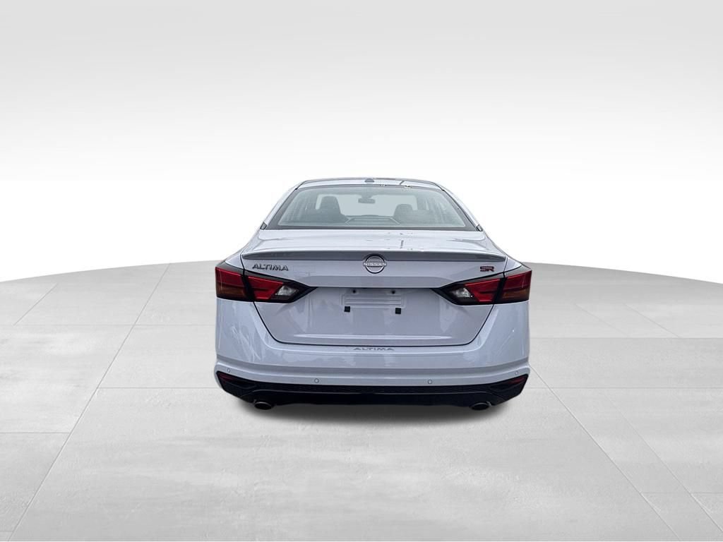 Used 2024 Nissan Altima 2.5 SR FWD image 5