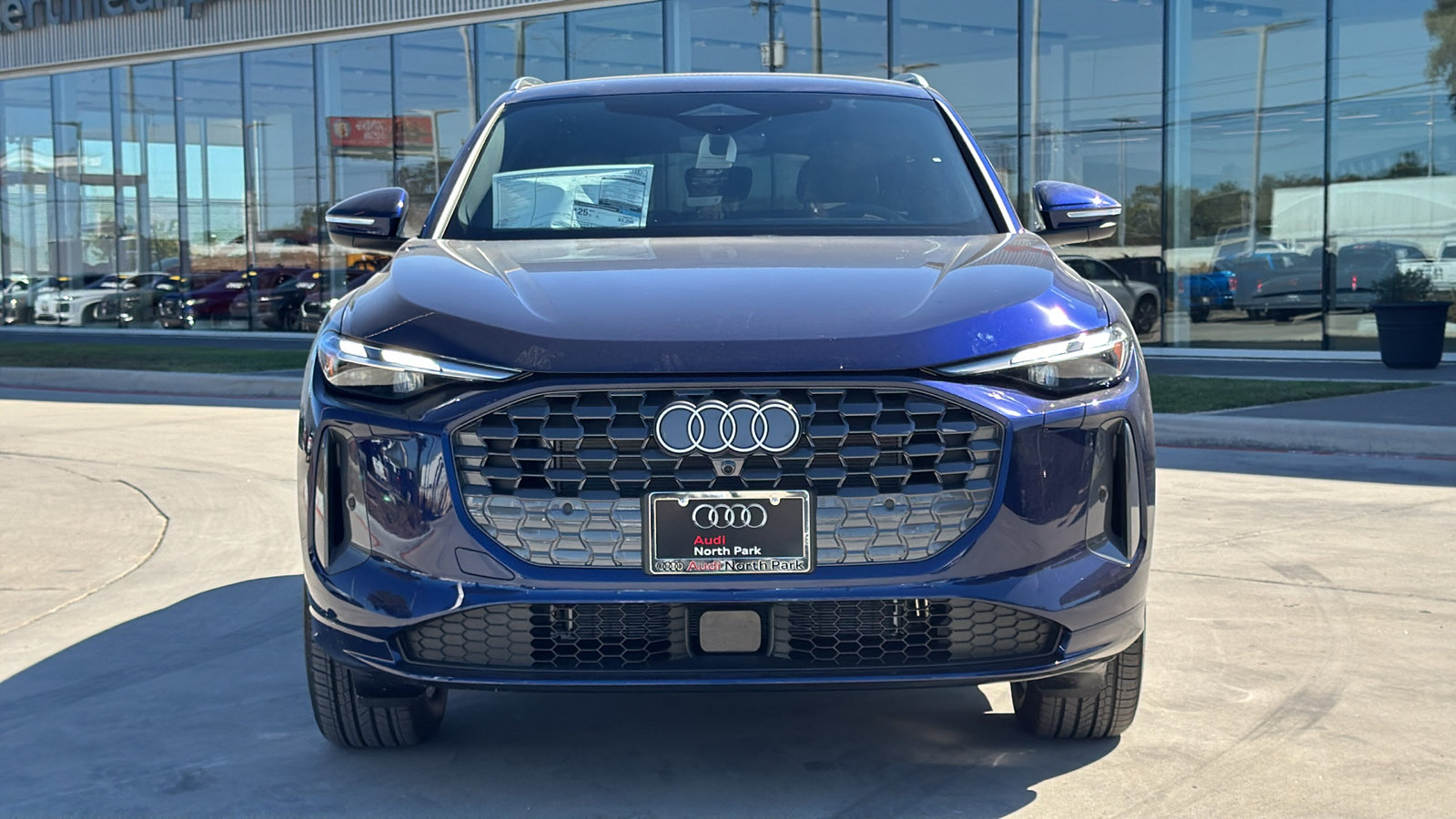 Used 2025 Audi Q5 Premium w/ Convenience Package AWD/4WD image 2