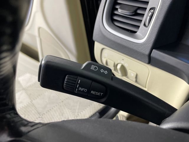 Used 2012 Volvo S60 T5 w/ Climate Pkg FWD image 13