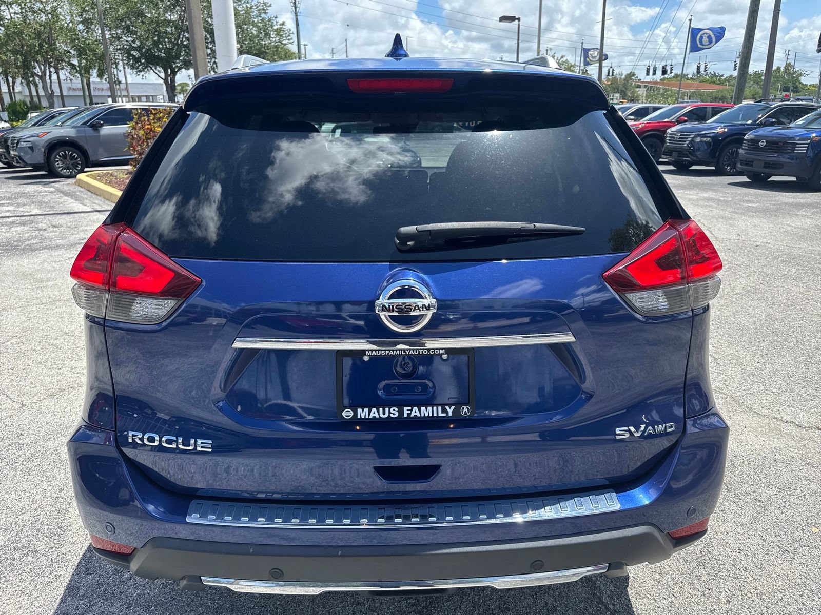 Used 2019 Nissan Rogue SV AWD/4WD image 13