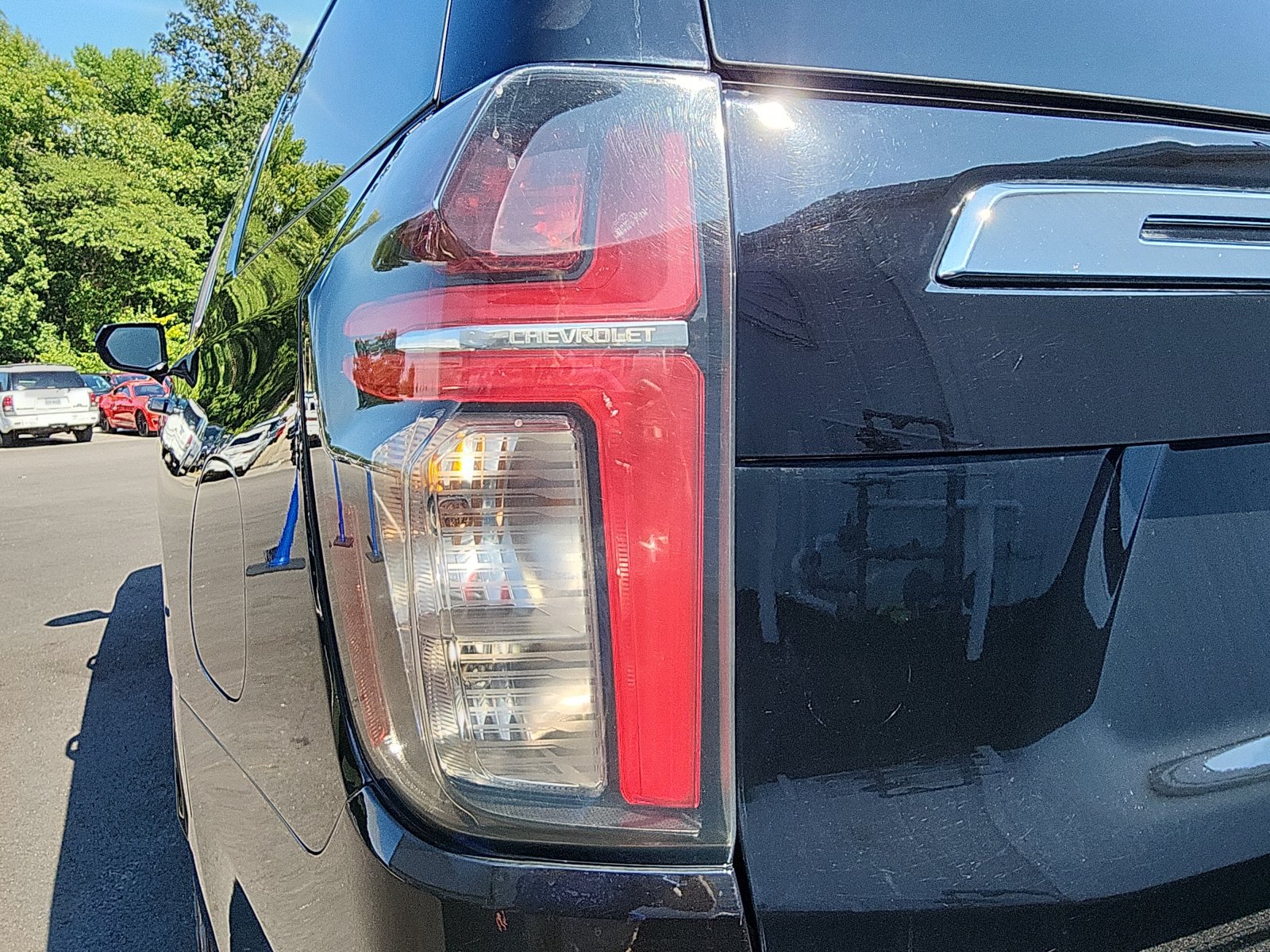 Used 2024 Chevrolet Suburban LT AWD/4WD image 13