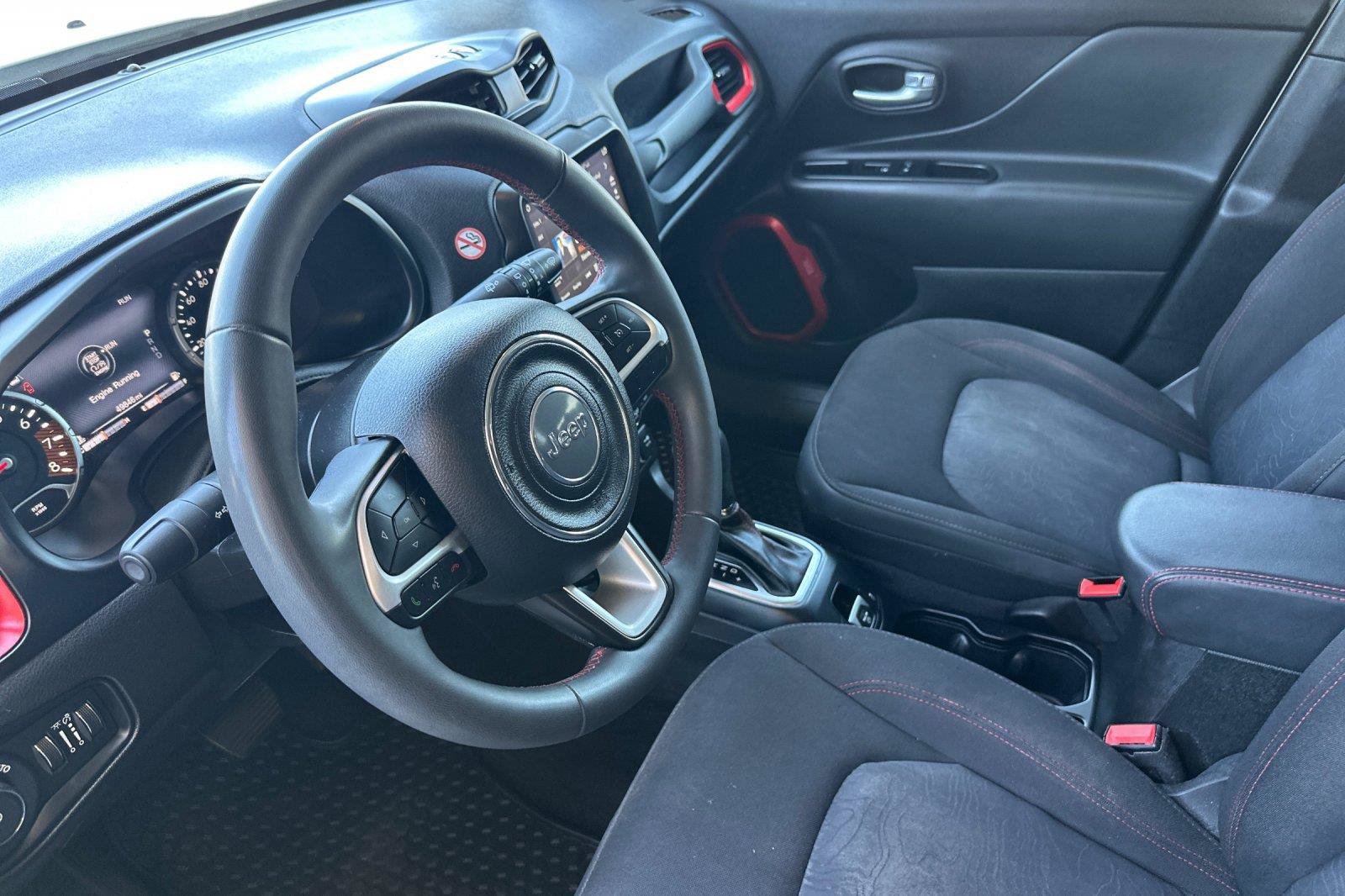 Certified 2023 Jeep Renegade Trailhawk AWD/4WD image 10