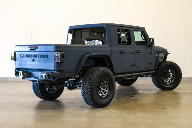 Used 2025 Jeep Gladiator Sport AWD/4WD image 17