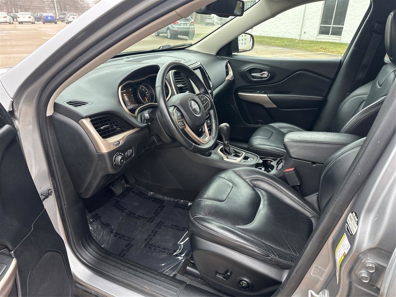 Used 2017 Jeep Cherokee High Altitude image 9