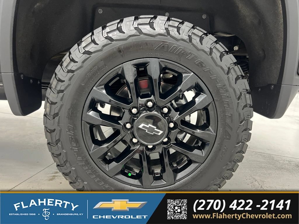 Used 2026 Chevrolet Silverado 2500 High Country w/ Midnight Edition AWD/4WD image 15