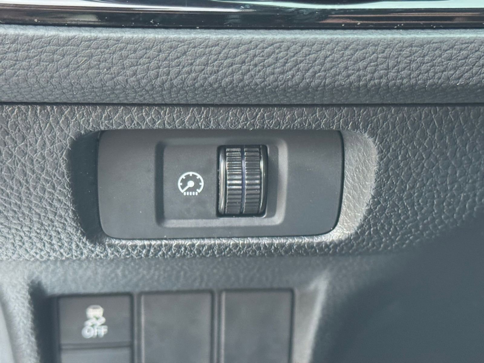 Used 2025 Honda Civic Sport image 33